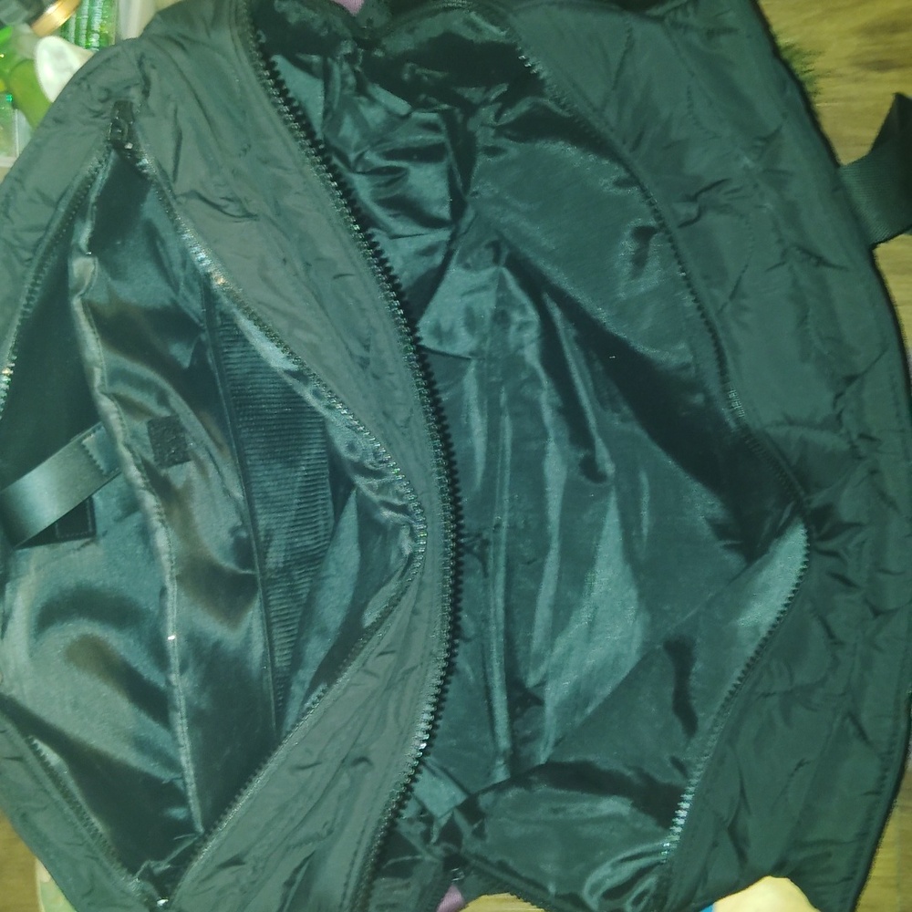 Joan And David The Astra 20" Quilted Puffer Nylon Travel Work bag - Picture 9 of 10